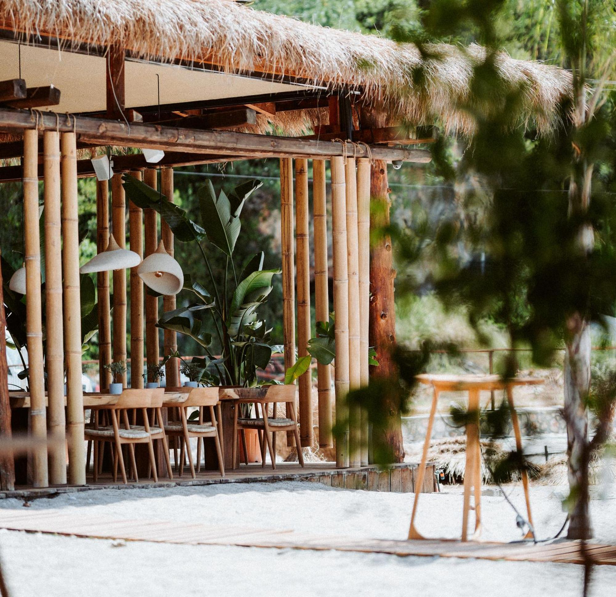 Palladium Beach Hotel- Private Beach Included Dhermi Bagian luar foto