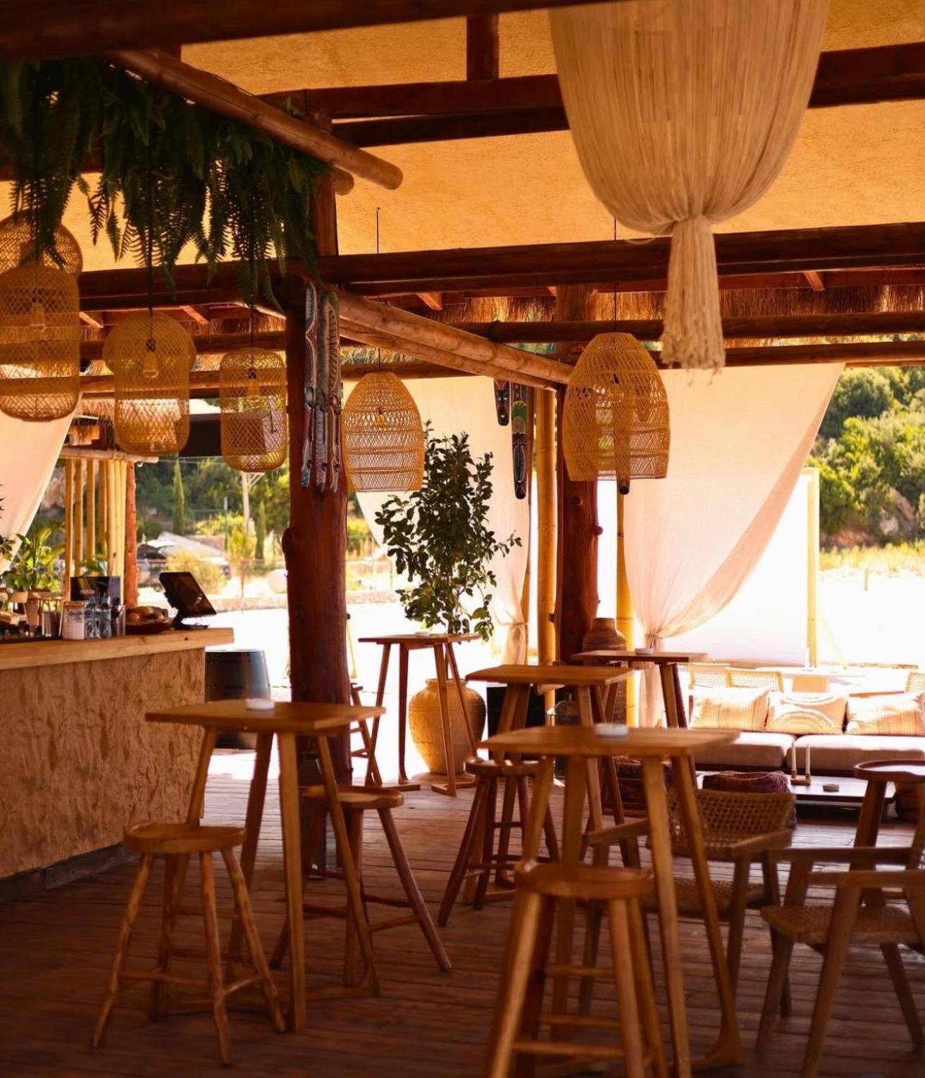 Palladium Beach Hotel- Private Beach Included Dhermi Bagian luar foto