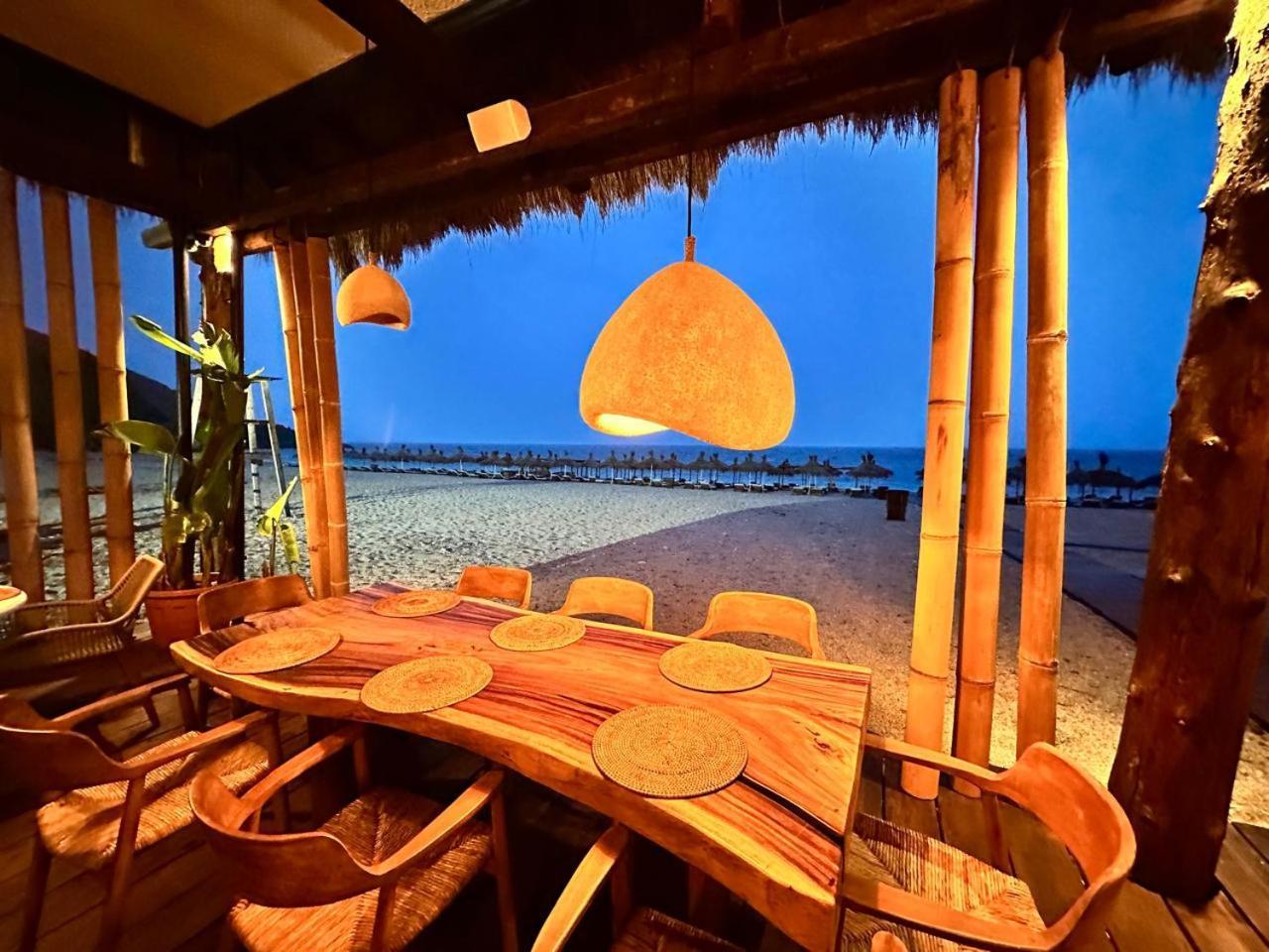 Palladium Beach Hotel- Private Beach Included Dhermi Bagian luar foto