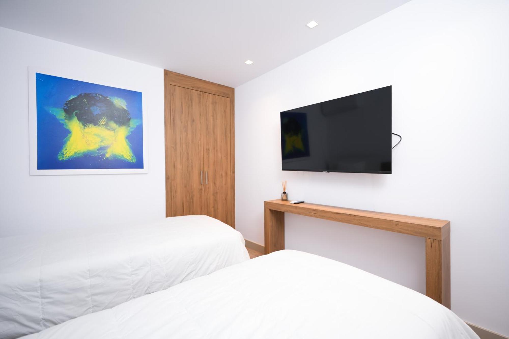 Palladium Beach Hotel- Private Beach Included Dhermi Bagian luar foto