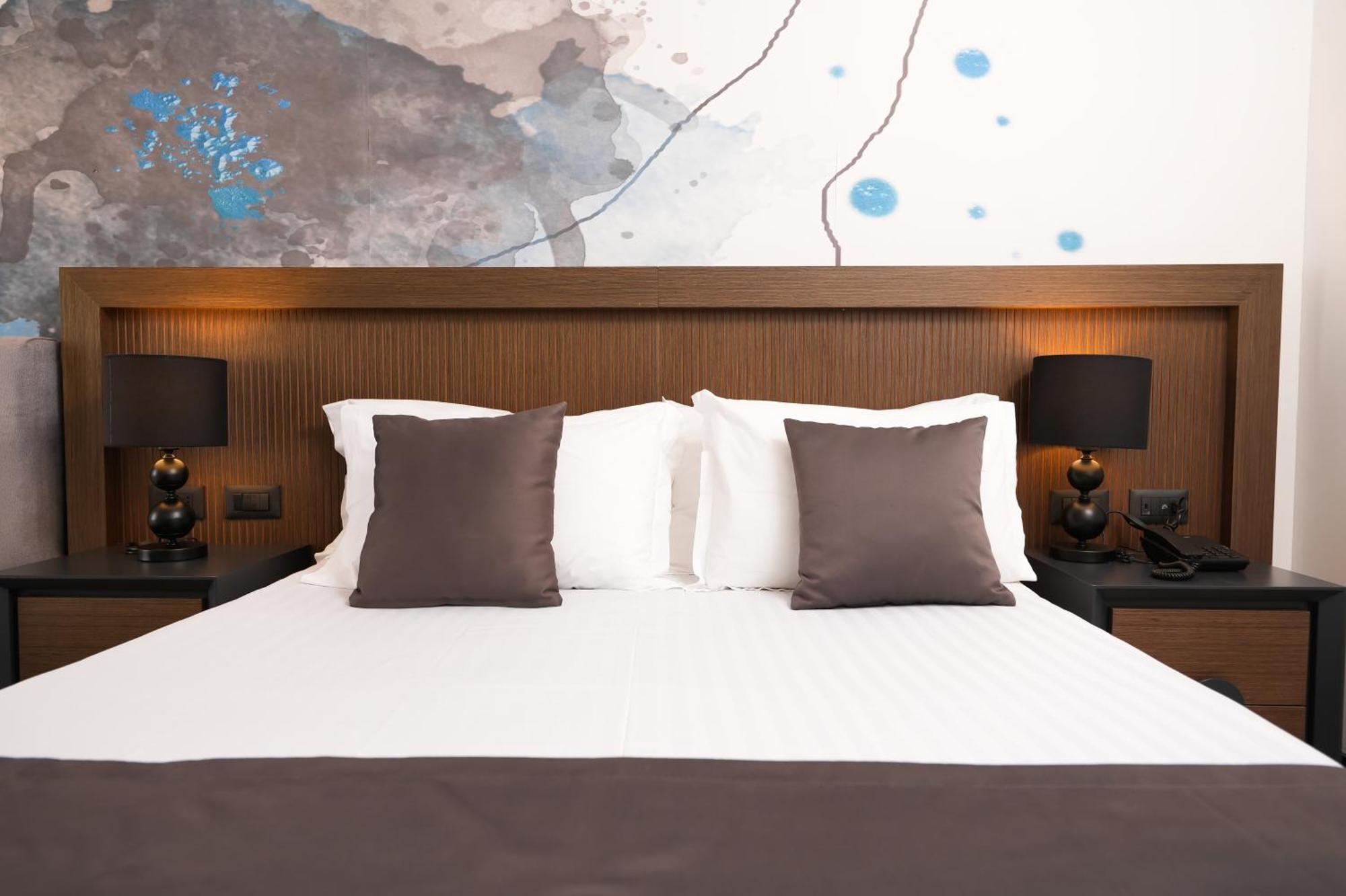 Palladium Beach Hotel- Private Beach Included Dhermi Bagian luar foto