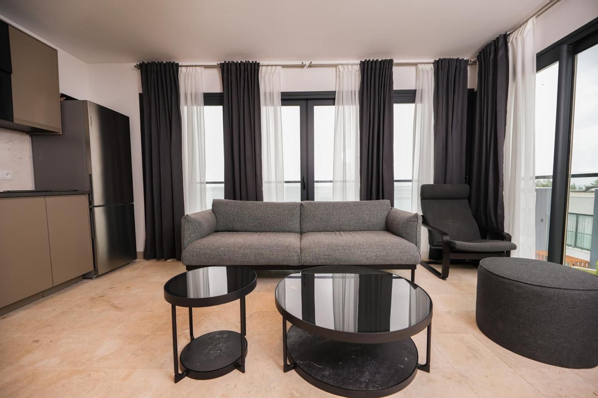 Palladium Beach Hotel- Private Beach Included Dhermi Bagian luar foto